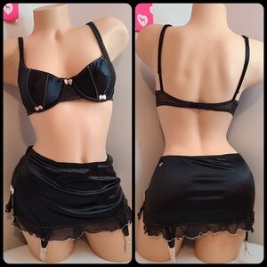 Rare VTG Victoria's Secret Second Skin Satin Classic Bra Panty Set Size 34C/med